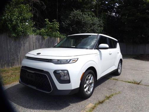 Snow White Pearl 2021 Kia Soul S