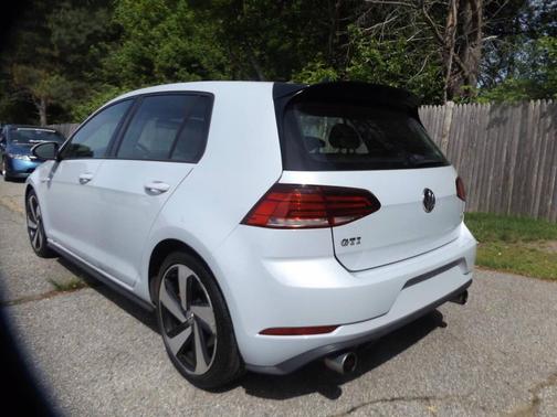 Pure White 2018 Volkswagen Golf GTI 2.0T S 4-Door