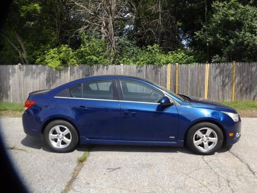 Blue 2012 Chevrolet Cruze LT