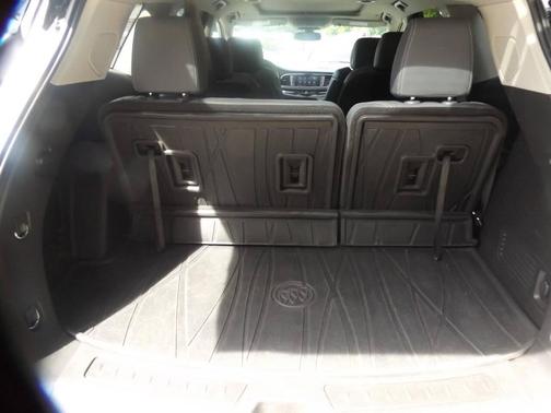 White Frost Tricoat 2021 Buick Enclave AWD Essence