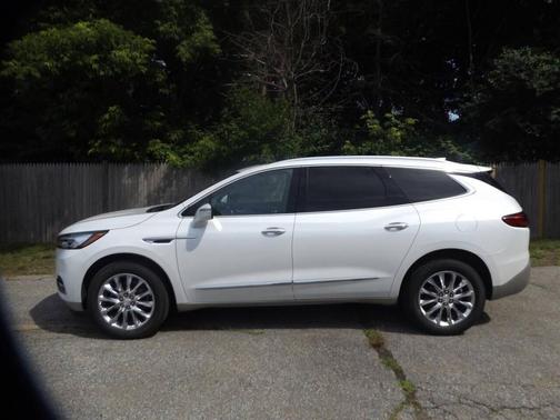 White Frost Tricoat 2021 Buick Enclave AWD Essence