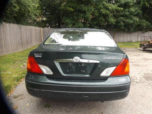 Woodland Pearl 2002 Toyota Avalon XLS