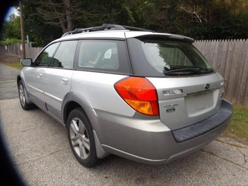 2006 Subaru Outback 3.0 R