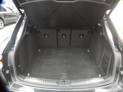 2021 Porsche Macan AWD