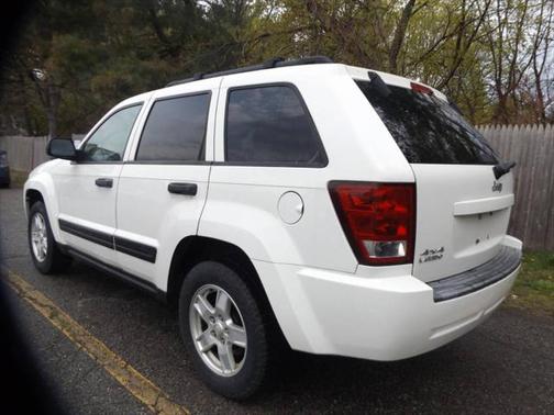 2006 Jeep Grand Cherokee Laredo