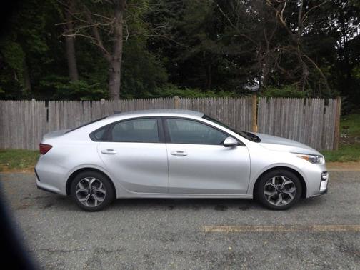 Silky Silver 2019 Kia Forte LXS
