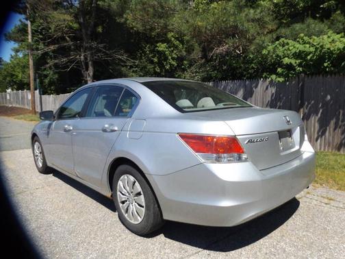 Alabaster Silver Metallic 2010 Honda Accord 2.4 LX