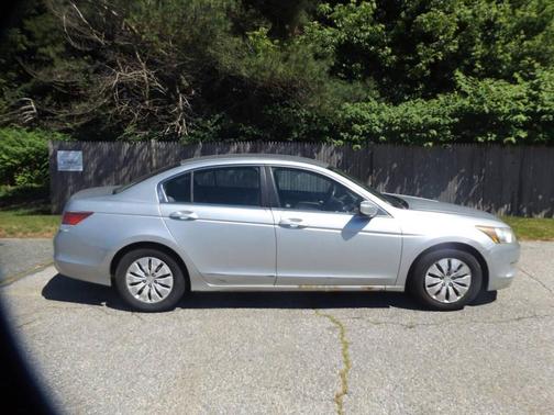 Alabaster Silver Metallic 2010 Honda Accord 2.4 LX