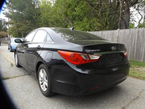 Midnight Black 2013 Hyundai SONATA GLS