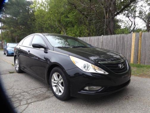 Midnight Black 2013 Hyundai SONATA GLS