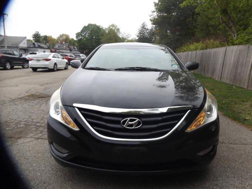 Midnight Black 2013 Hyundai SONATA GLS