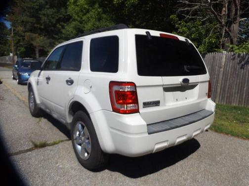 Oxford White 2009 Ford Escape XLT