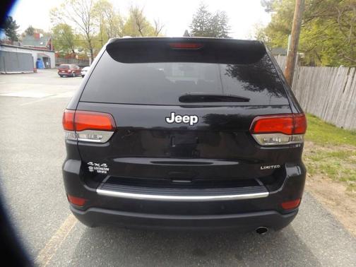 Diamond Black Crystal Pearlcoat 2020 Jeep Grand Cherokee Limited