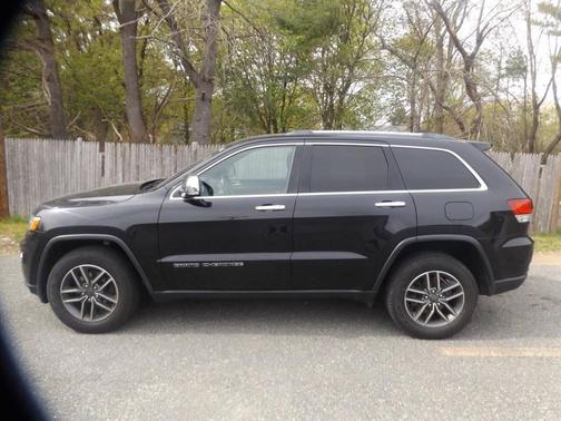 Diamond Black Crystal Pearlcoat 2020 Jeep Grand Cherokee Limited