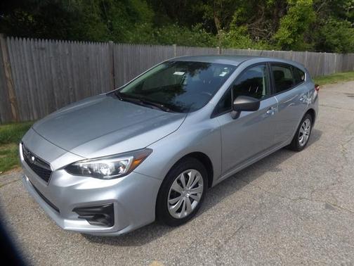 2019 Subaru Impreza 2.0i