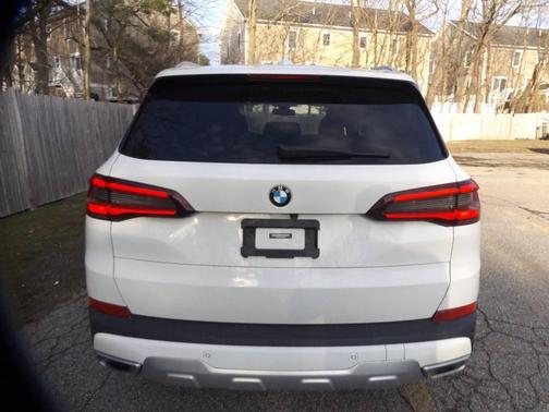 Alpine White 2020 BMW X5 xDrive40i