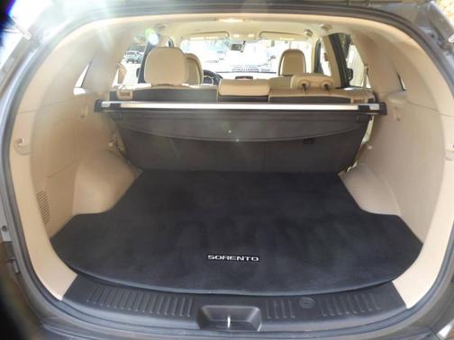 2013 Kia Sorento LX