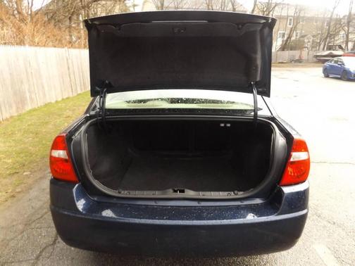 2004 Chevrolet Malibu Base