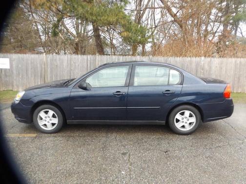 2004 Chevrolet Malibu Base