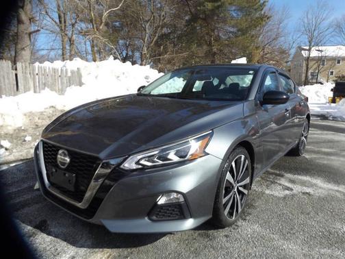 2022 Nissan Altima SR Intelligent AWD