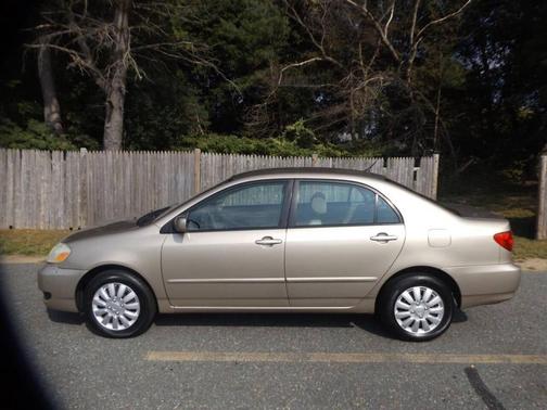 2005 Toyota Corolla LE