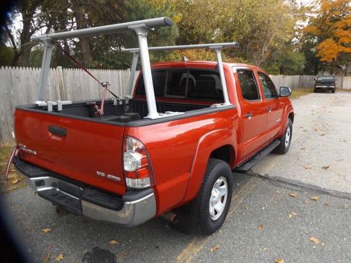 2014 Toyota Tacoma Base