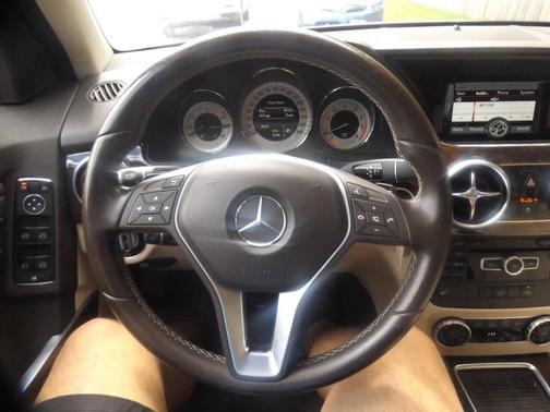 White 2014 Mercedes-Benz GLK-Class GLK 350 4MATIC