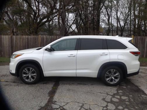Blizzard Pearl 2015 Toyota Highlander XLE