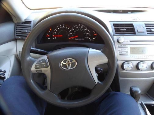 2009 Toyota Camry 4dr Sdn I4 Auto (Natl)
