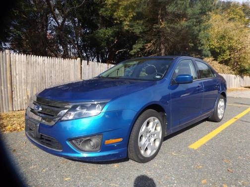Blue Flame Metallic 2011 Ford Fusion SE