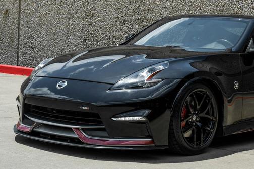 Magnetic Black Pearl 2020 Nissan 370Z NISMO