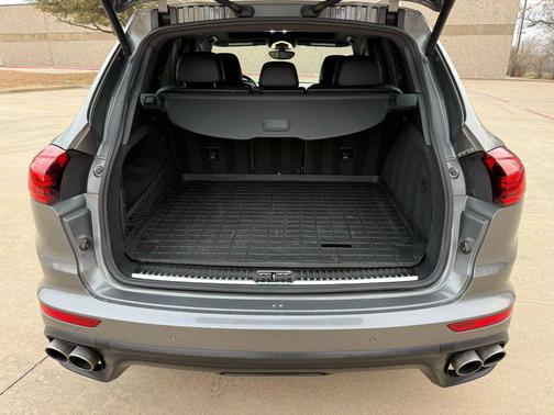 2018 Porsche Cayenne S