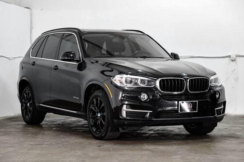 Photo 4 of 32 of 2016 BMW X5 sDrive35i