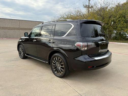 2015 INFINITI QX80 Base