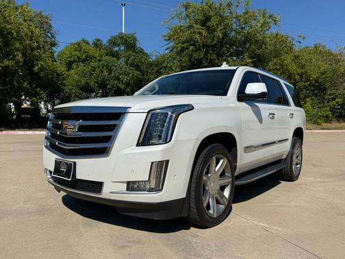 2017 Cadillac Escalade Luxury