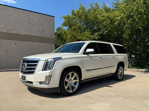 2017 Cadillac Escalade Luxury