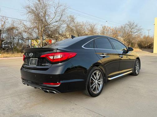 2015 Hyundai SONATA Sport 2.0T
