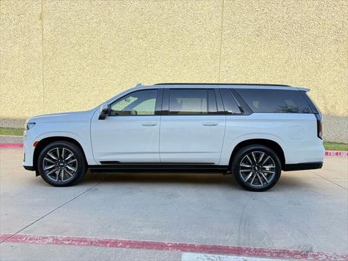 2022 Cadillac Escalade ESV Sport Platinum