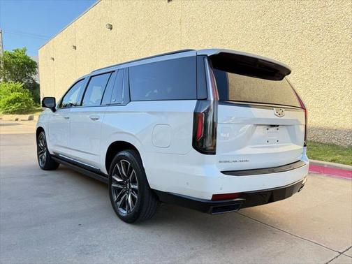 2022 Cadillac Escalade ESV Sport Platinum