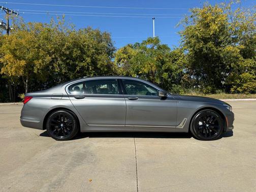 2018 BMW ALPINA B7 750i xDrive Sedan 4D