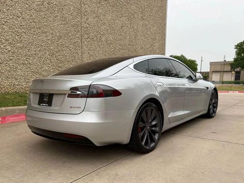 2016 Tesla Model S P100D