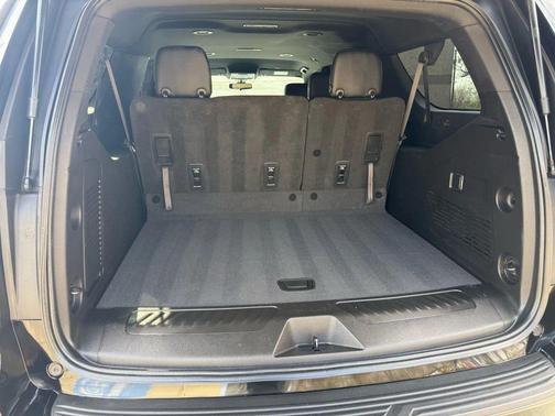 2021 Chevrolet Suburban LS