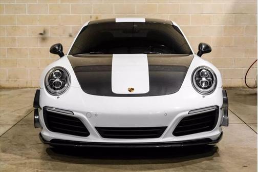 2017 Porsche 911 Carrera