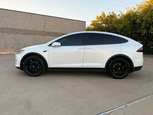 2017 Tesla Model X 90D