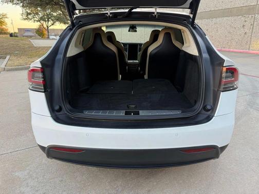 2017 Tesla Model X 90D