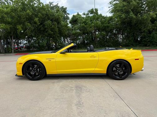 Rally Yellow 2011 Chevrolet Camaro 2SS
