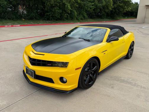 Rally Yellow 2011 Chevrolet Camaro 2SS