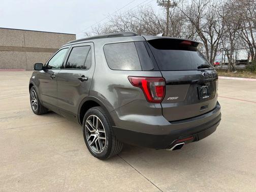 2016 Ford Explorer Sport