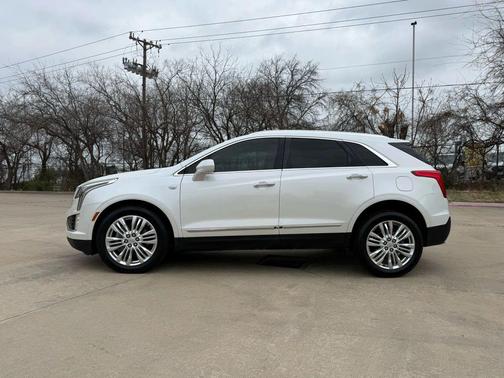 2017 Cadillac XT5 Premium Luxury