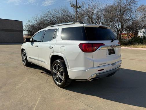 2019 GMC Acadia Denali